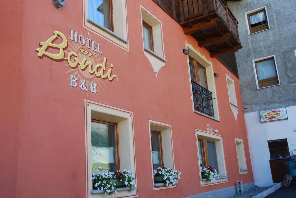 Hotel Bondi リヴィーニョ エクステリア 写真